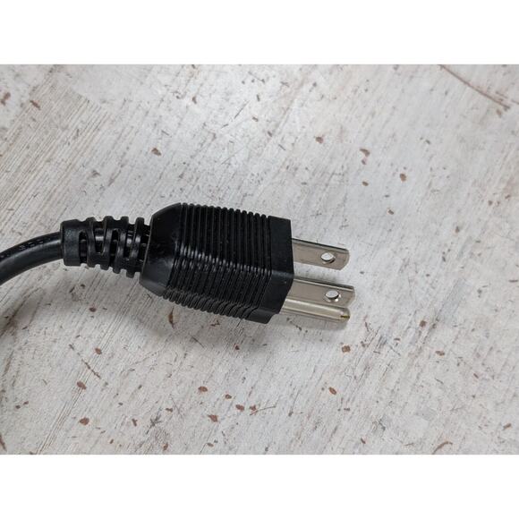 Hoioto ADS-40SG-19-3 19025G AC/DC Power Supply Adapter 19V 1.3A - Picture 4 of 5